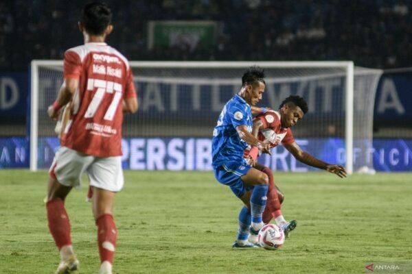 Henhen Harap Persib Bandung Akhiri Liga 1 dengan Kemenangan