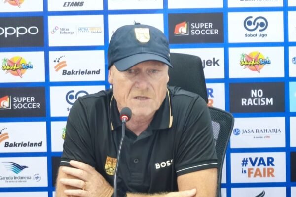 Pelatih Persis Mengakui Kinerja Buruk Tim Saat Berhadapan dengan Bhayangkara