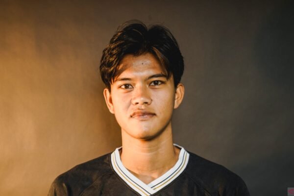Dewa United Memperkuat Tim dengan Meminjam Bek Muda Rizdjar Nurviat dari Borneo FC